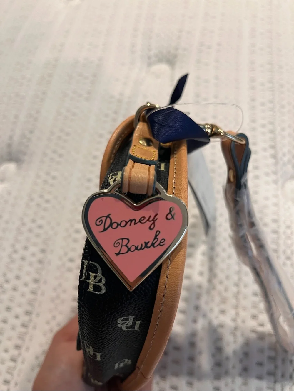 Dooney & Bourke compact clutch
